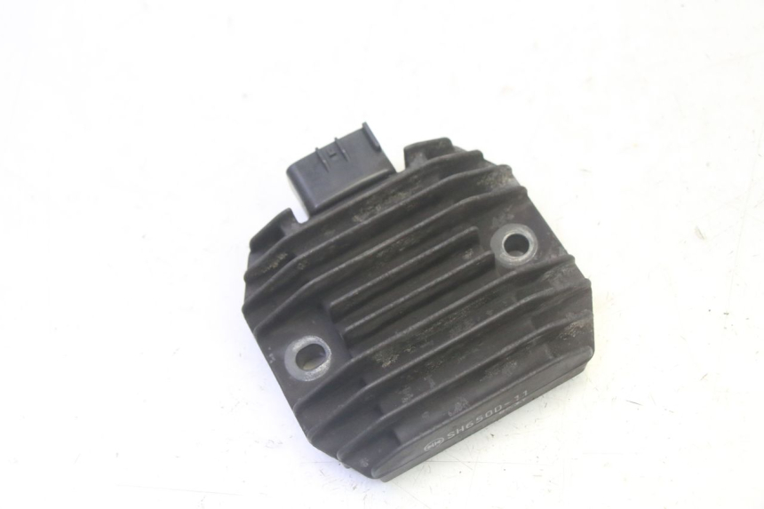 photo de SPANNUNGSREGLER YAMAHA X-MAX XMAX 250 (2006 - 2009) - Detailansicht des Bauteils