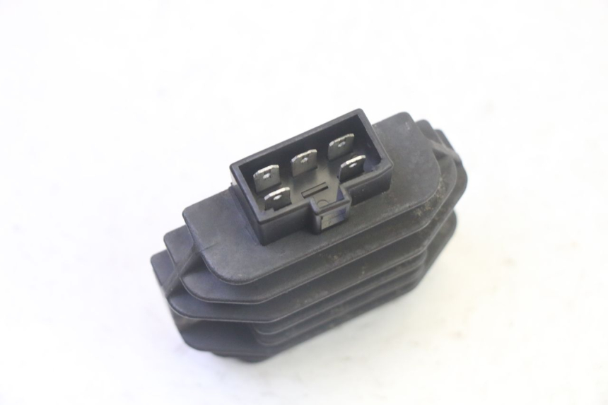 photo de LICHTMASCHINENREGLER PIAGGIO X8 125 (2004 - 2007) - Technische Nahaufnahme