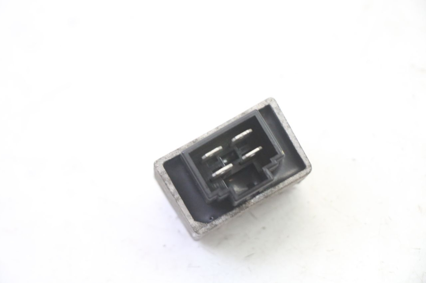 photo de REGLER LICHTMASCHINE HONDA X8R 50 (1998 - 2003) - Zoom auf Gebrauchszustand