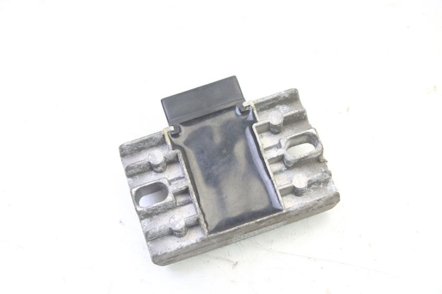 photo de LADEREGLER PIAGGIO X9 EVOLUTION 125 (2003 - 2007) - Technische Nahaufnahme