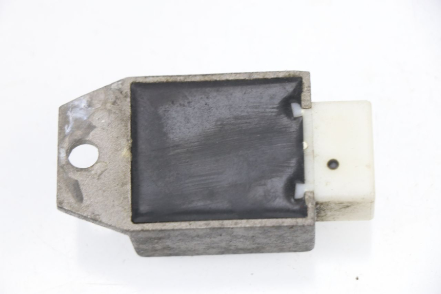 photo de REGLER LICHTMASCHINE RAZZO XENON 4T 50 (2008 - 2012) - Alternative Perspektive