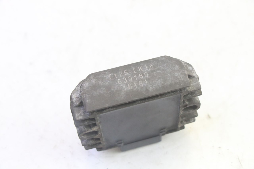 photo de LADEREGLER PIAGGIO XEVO - X EVO 125 (2007 - 2017) - Technische Nahaufnahme