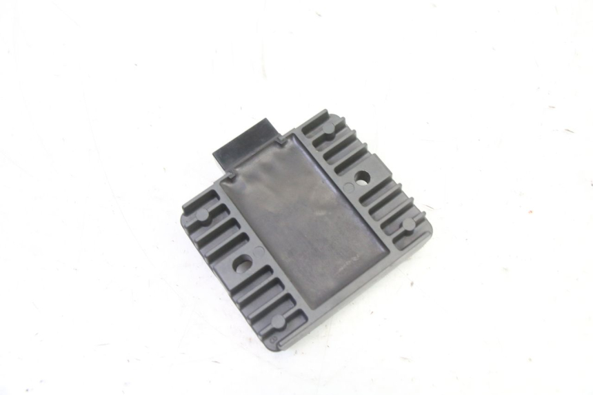 photo de REGLER LICHTMASCHINE YAMAHA XJ6 ABS 600 (2008 - 2016) - Alternative Perspektive