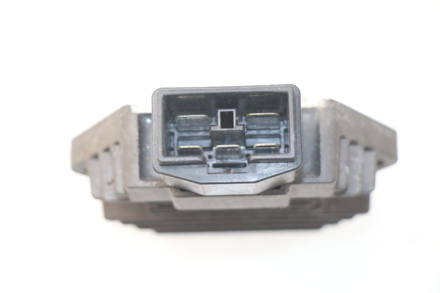 photo de REGLER LICHTMASCHINE HONDA XLV VARADERO 125 (2000 - 2006) - Zoom auf Gebrauchszustand