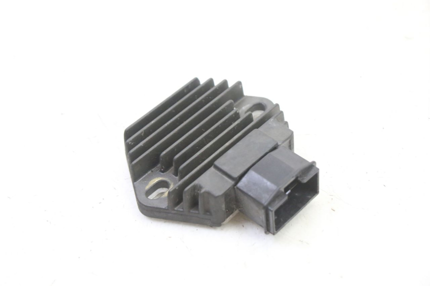 photo de REGLER LICHTMASCHINE HONDA XLV VARADERO 125 (2000 - 2006) - Hauptansicht