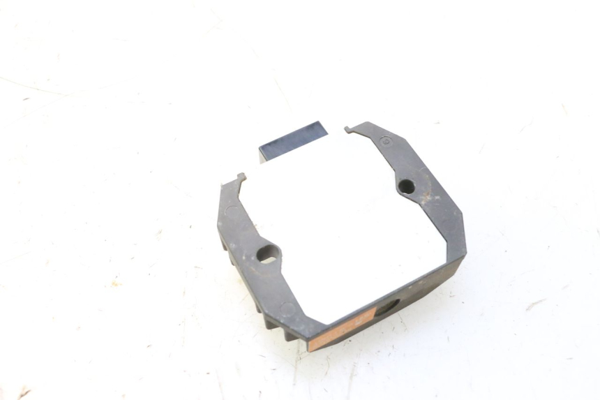 photo de REGLER LICHTMASCHINE YAMAHA XP T-MAX ABS 500 (2005 - 2005) - Technische Nahaufnahme