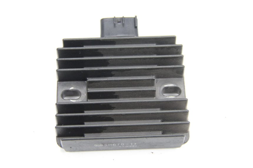 photo de REGLER LICHTMASCHINE YAMAHA XP T-MAX TMAX 500 (2008 - 2012) - Zoom auf Gebrauchszustand