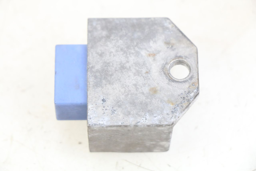 photo de SPANNUNGSREGLER PEUGEOT XP6 50 (2006 - 2011) - Detailansicht des Bauteils