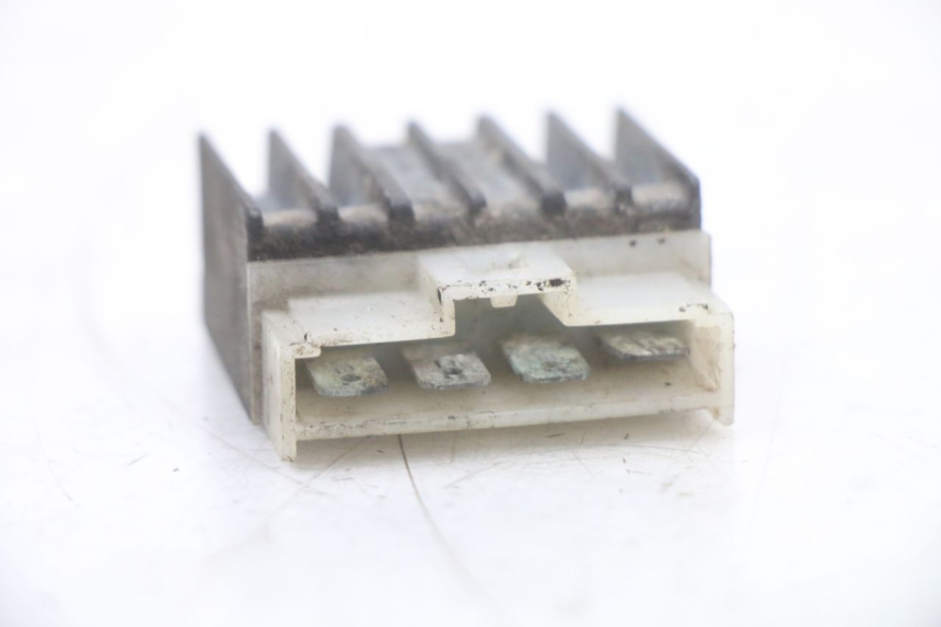 photo de REGLER LICHTMASCHINE YAMAHA AEROX 50 (1997 - 2006) - Zoom auf Gebrauchszustand