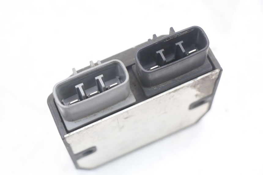 photo de LICHTMASCHINENREGLER YAMAHA FJR ABS 1300 (2006 - 2012) - Kennzeichnungen und Originalreferenzen