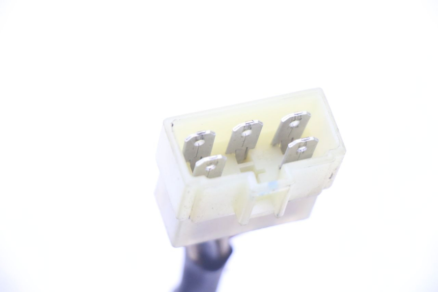 photo de SPANNUNGSREGLER YAMAHA FZS FAZER 600 (2001 - 2003) - Technische Nahaufnahme