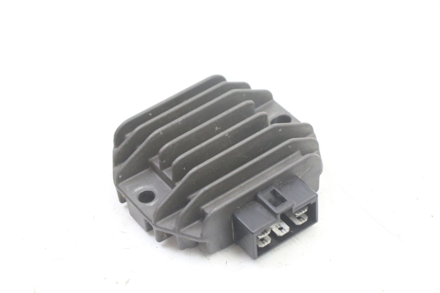 photo de LICHTMASCHINENREGLER YAMAHA YP MAJESTY 125 (2007 - 2010) - Hauptansicht