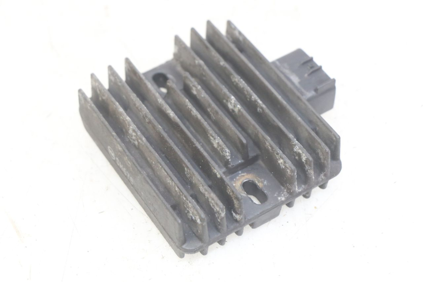 photo de LADEREGLER YAMAHA YP MAJESTY 400 (2004 - 2008) - Hauptansicht