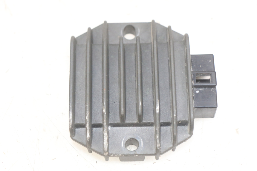 photo de LADEREGLER YAMAHA YP MAJESTY 125 (1998 - 2001) - Hauptansicht