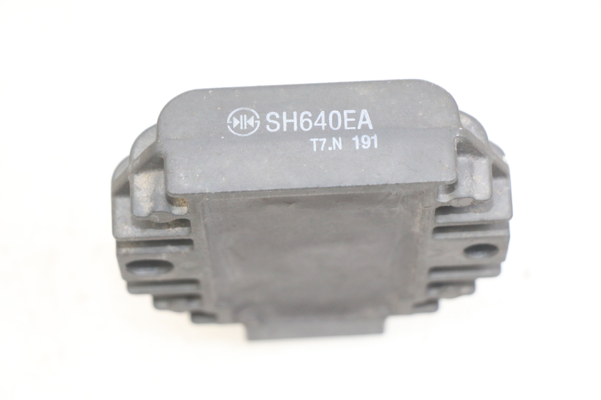 photo de LADEREGLER YAMAHA YP MAJESTY 125 (1998 - 2001) - Detailansicht des Bauteils