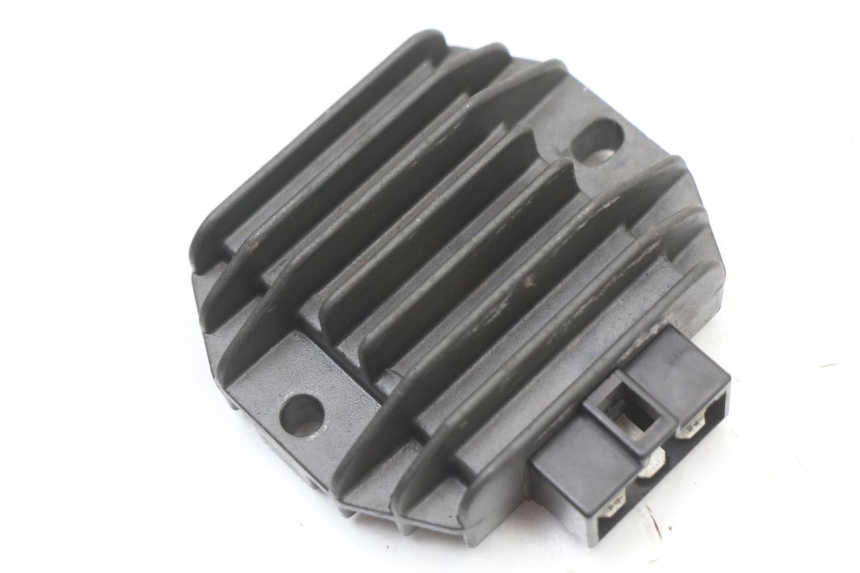 photo de LADEREGLER YAMAHA YP MAJESTY 125 (2002 - 2006) - Hauptansicht