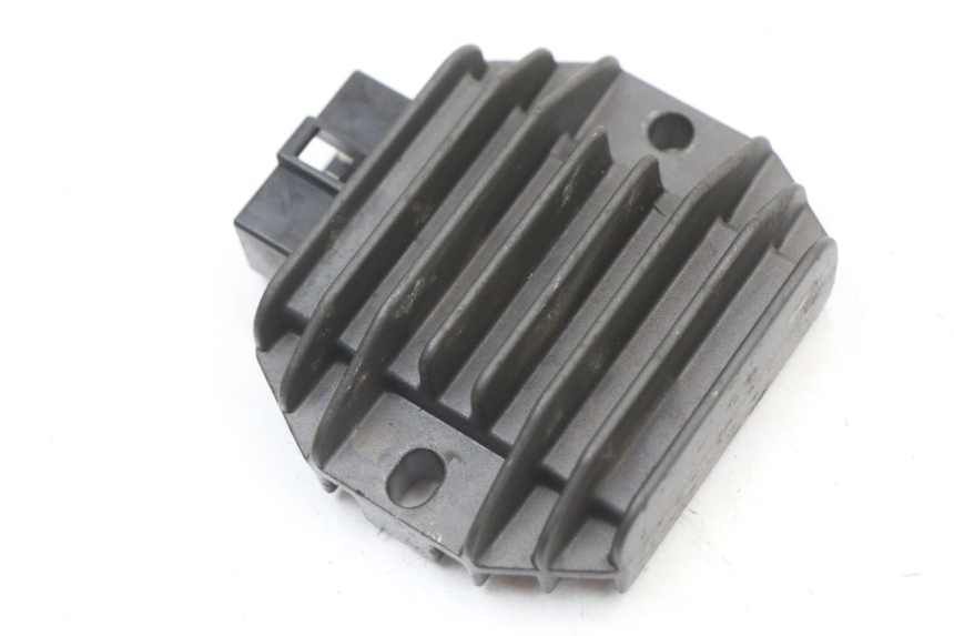 photo de LADEREGLER YAMAHA YP MAJESTY 125 (2002 - 2006) - Zoom auf Gebrauchszustand