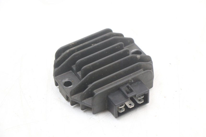 photo de LADEREGLER YAMAHA YP MAJESTY 125 (2002 - 2006) - Hauptansicht