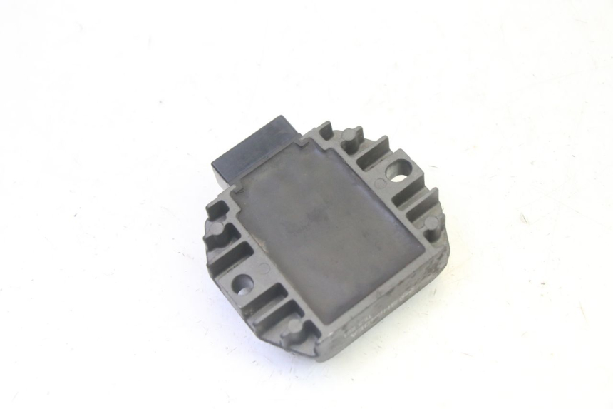 photo de LICHTMASCHINENREGLER YAMAHA YP MAJESTY 125 (2007 - 2010) - Zoom auf Gebrauchszustand