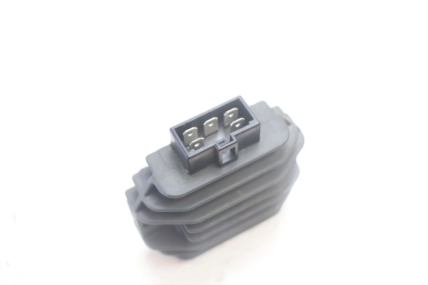 photo de LICHTMASCHINENREGLER YAMAHA YP MAJESTY 125 (2007 - 2010) - Technische Nahaufnahme