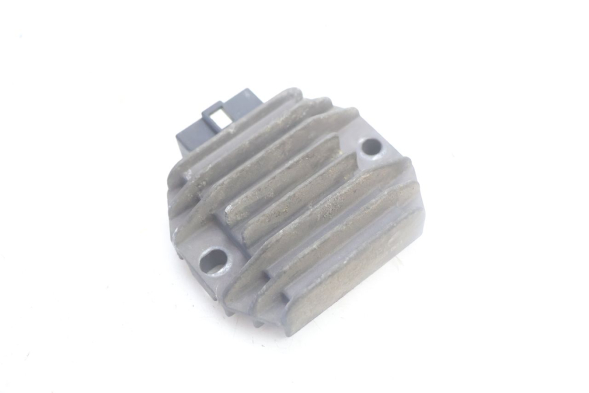 photo de LADEREGLER YAMAHA YP MAJESTY 125 (2002 - 2006) - Detailansicht des Bauteils
