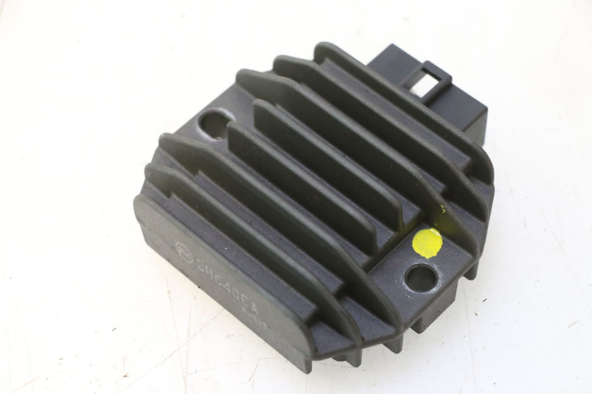 photo de LADEREGLER YAMAHA YP MAJESTY 125 (1998 - 2001) - Technische Nahaufnahme