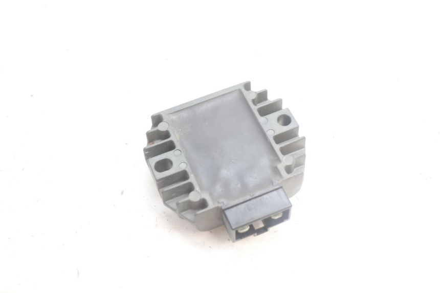 photo de LADEREGLER YAMAHA YP MAJESTY 125 (2002 - 2006) - Alternative Perspektive