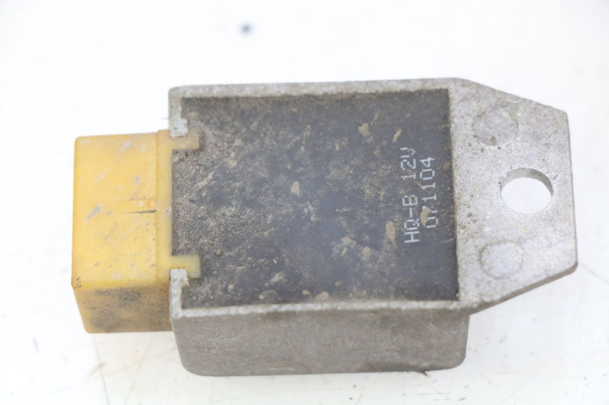 photo de SPANNUNGSREGLER YIYING YY50QT-10 50 (2007 - 2022) - Zoom auf Gebrauchszustand