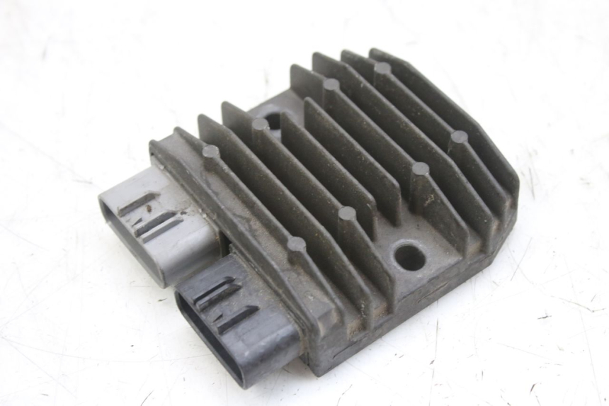 photo de LICHTMASCHINENREGLER YAMAHA YZF R1 1000 (2007 - 2008) - Detailansicht des Bauteils