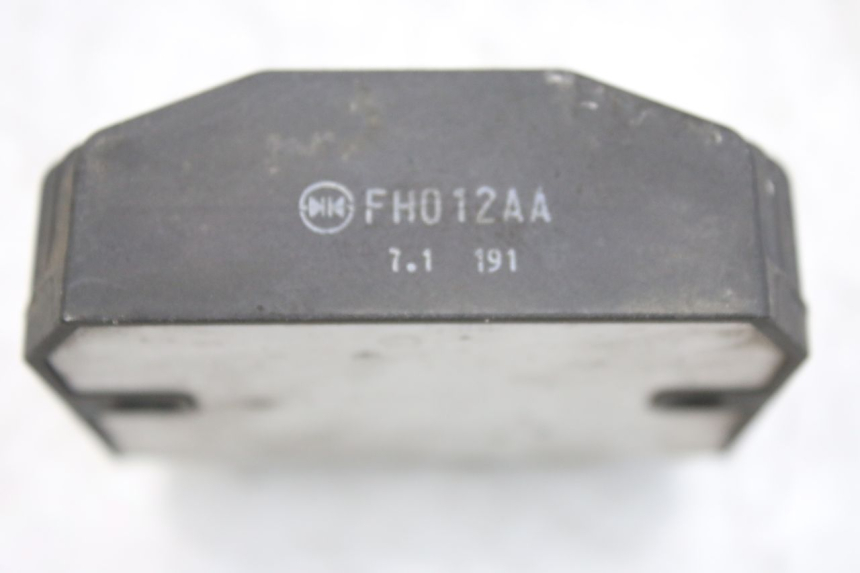 photo de LICHTMASCHINENREGLER YAMAHA YZF R1 1000 (2007 - 2008) - Zoom auf Gebrauchszustand