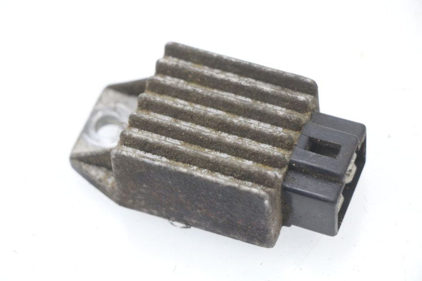 photo de SPANNUNGSREGLER PEUGEOT ZENITH 50 (1994 - 1999) - Hauptansicht