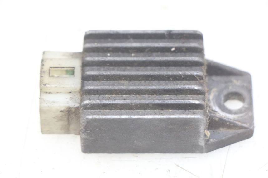 photo de SPANNUNGSREGLER PEUGEOT ZENITH 50 (1994 - 1999) - Hauptansicht