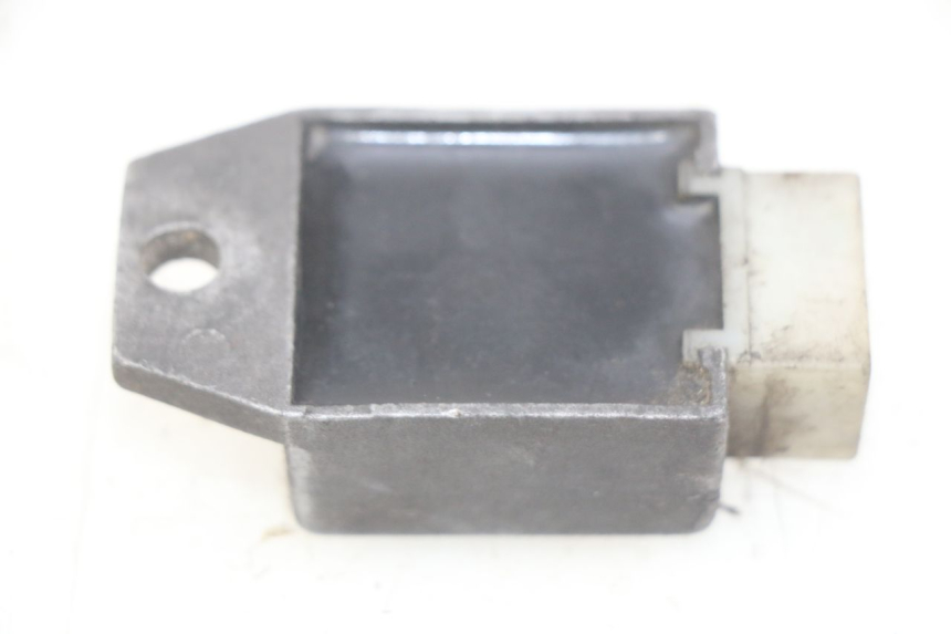 photo de SPANNUNGSREGLER PEUGEOT ZENITH 50 (1994 - 1999) - Zoom auf Gebrauchszustand