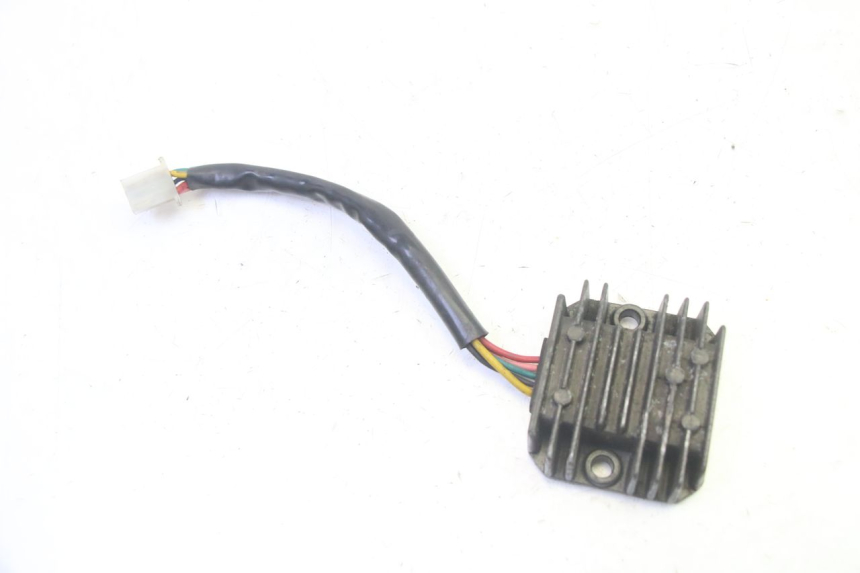 photo de REGLER LICHTMASCHINE KYMCO ZING 125 (1997 - 2003) - Hauptansicht