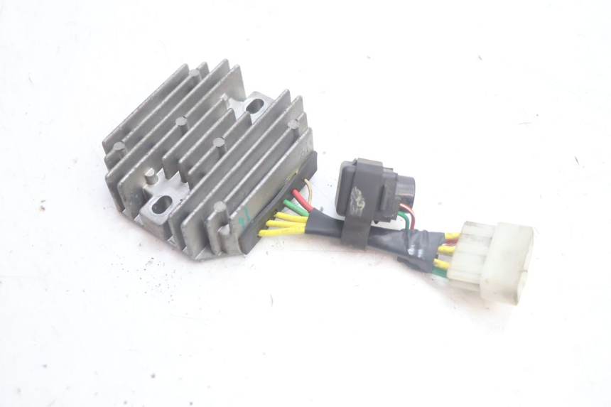photo de REGLER LICHTMASCHINE PIAGGIO ZIP IGET 4T 50 (2021 - 2023) - Detailansicht des Bauteils