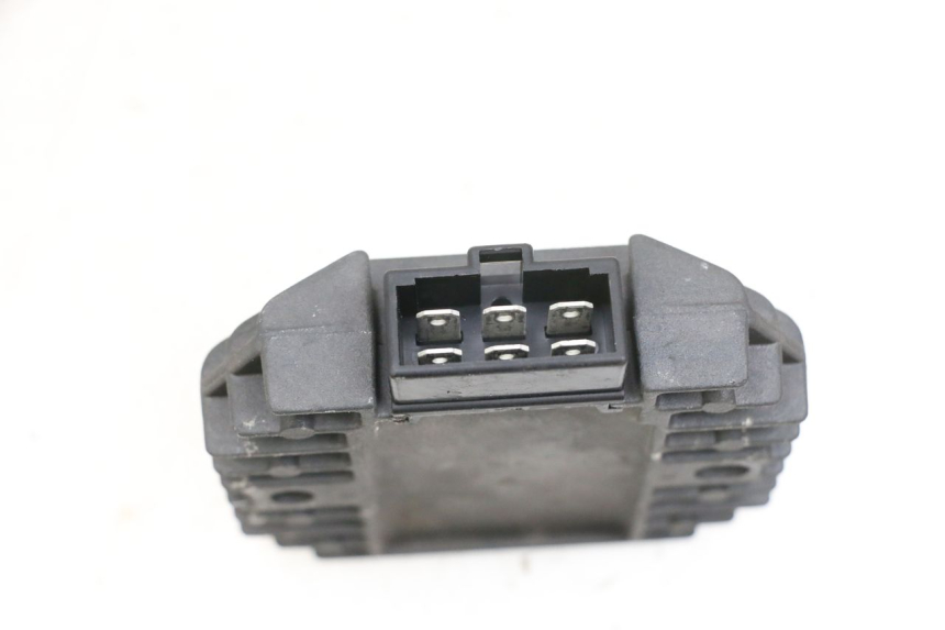 photo de REGLER LICHTMASCHINE KAWASAKI ZR 7 750 (1999 - 2004) - Detailansicht des Bauteils