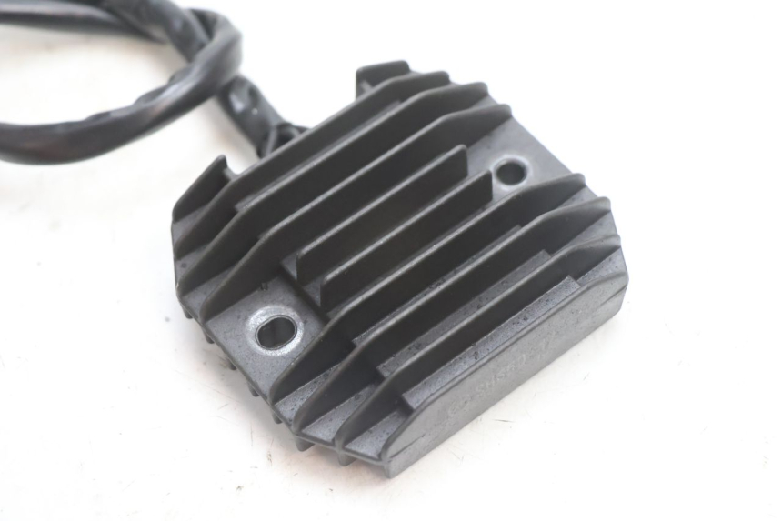 photo de LICHTMASCHINENREGLER KAWASAKI ZX-6R ZX6R 600 (2000 - 2002) - Detailansicht des Bauteils