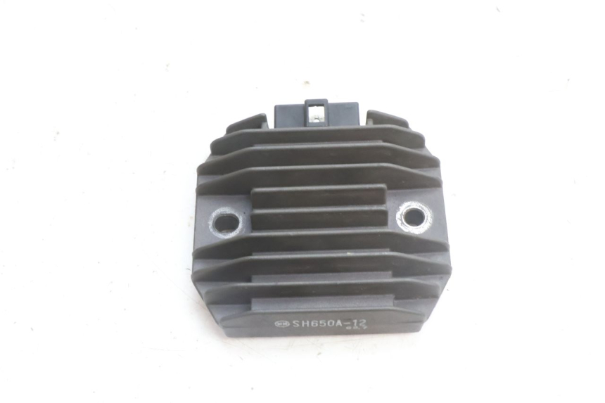 photo de LICHTMASCHINENREGLER KAWASAKI ZZR 600 (1995 - 2004) - Detailansicht des Bauteils