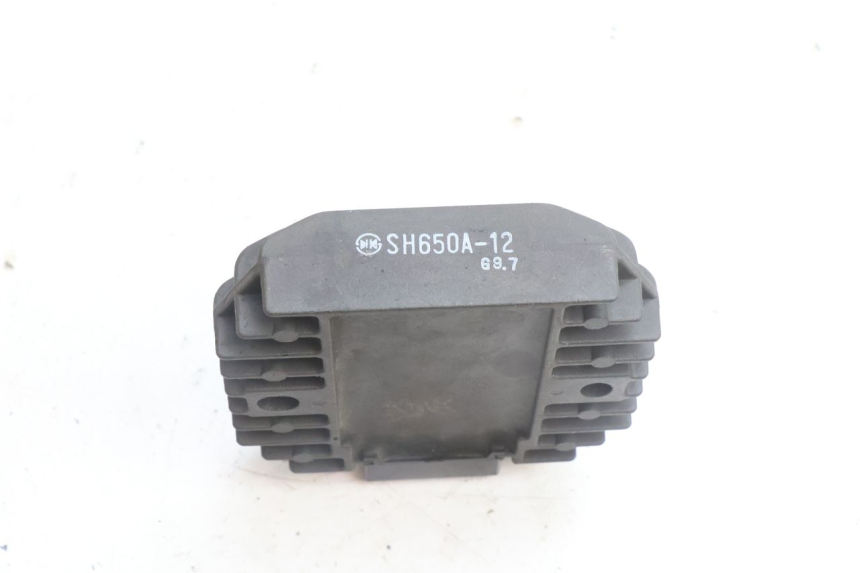 photo de LICHTMASCHINENREGLER KAWASAKI ZZR 600 (1995 - 2004) - Technische Nahaufnahme