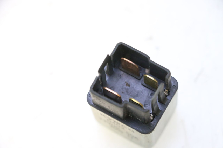 photo de STARTERRELAY KYMCO AGILITY 4T 50 (2005 - 2018) - Zoom auf Gebrauchszustand