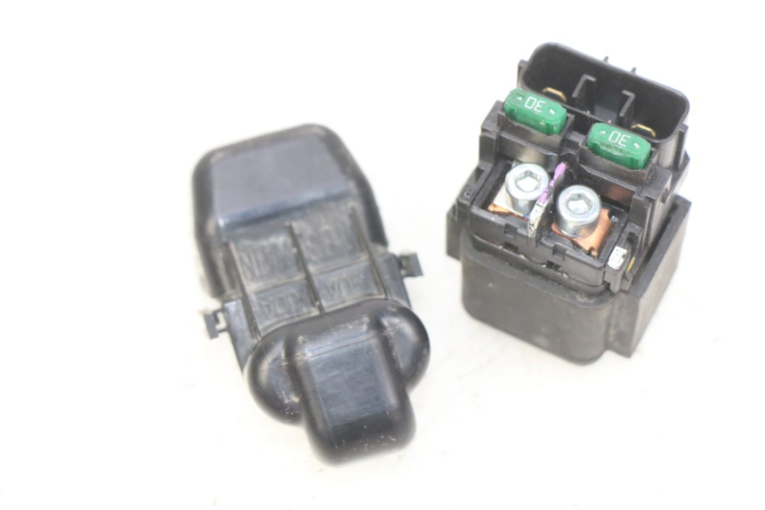 photo de STARTERRELAY HONDA CB R 1000 (2018 - 2023) - Gesamtansicht des Produkts