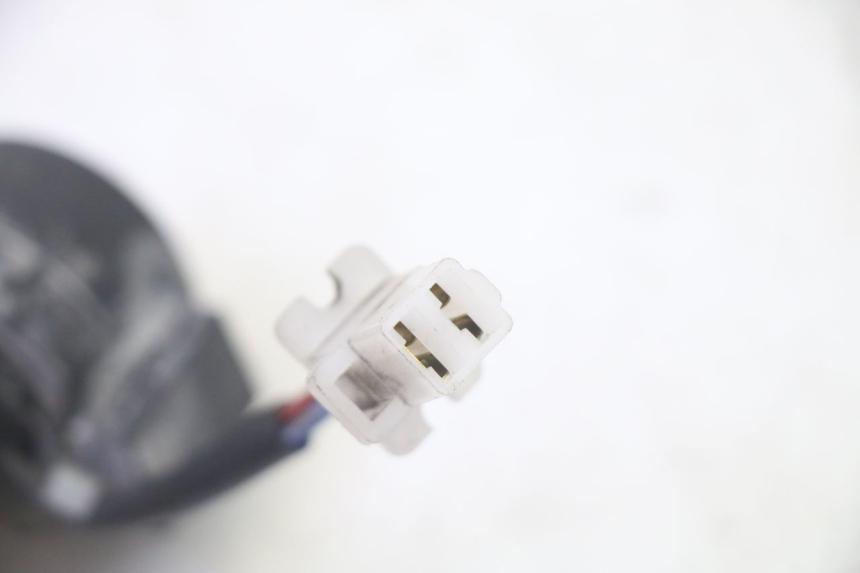 photo de STARTERRELAY YAMAHA CYGNUS X INJECTION 125 (2007 - 2013) - Technische Nahaufnahme