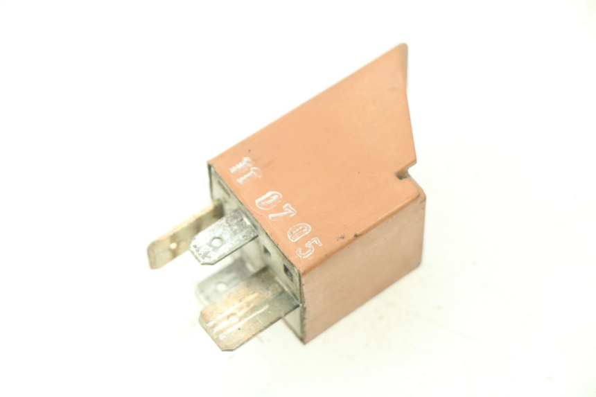 photo de STARTERRELAY PIAGGIO FLY 2T 50 (2004 - 2017) - Hauptansicht