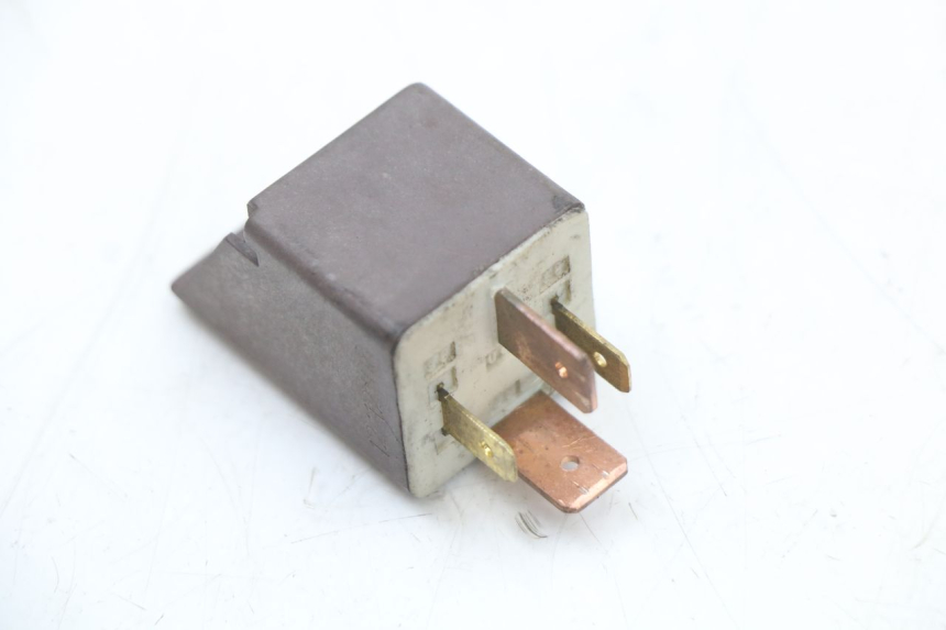 photo de ANLASSERRELAIS PIAGGIO FLY 4T 50 (2004 - 2010) - Detailansicht des Bauteils