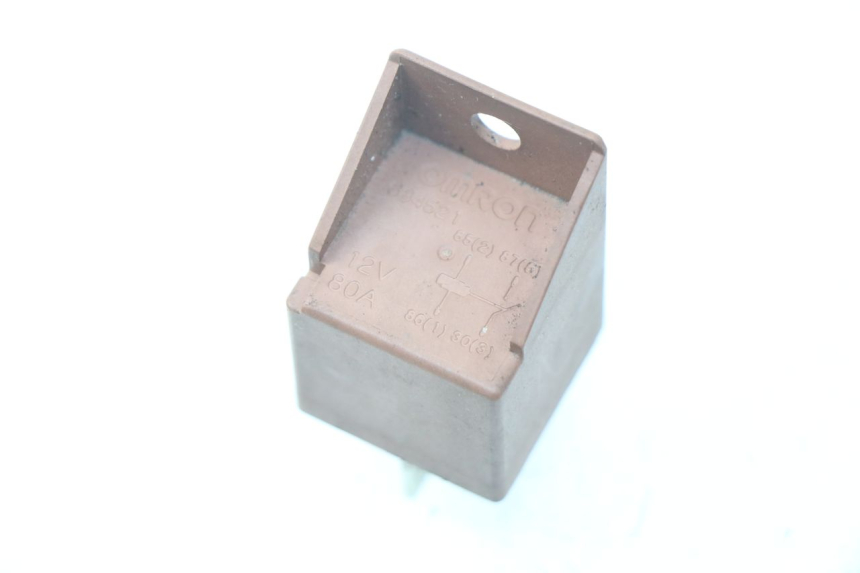 photo de ANLASSERRELAIS PIAGGIO FLY IE 125 (2012 - 2017) - Zoom auf Gebrauchszustand