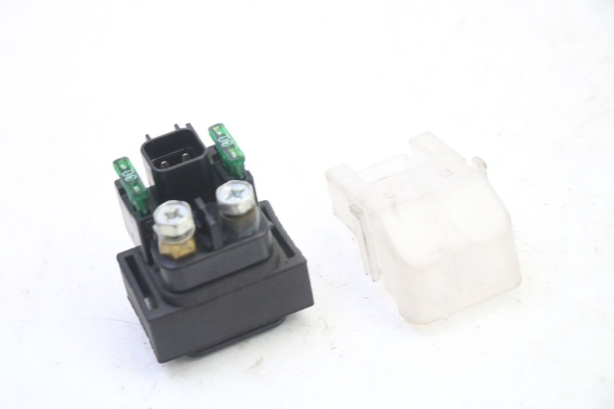 photo de ANLASSERRELAIS SUZUKI GSR 750 (2011 - 2017) - Hauptansicht