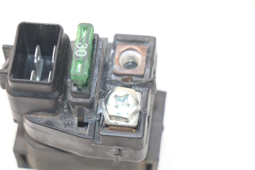 photo de ANLASSERRELAIS SUZUKI GSX-R GSXR 600 (2001 - 2003) - Zoom auf Gebrauchszustand