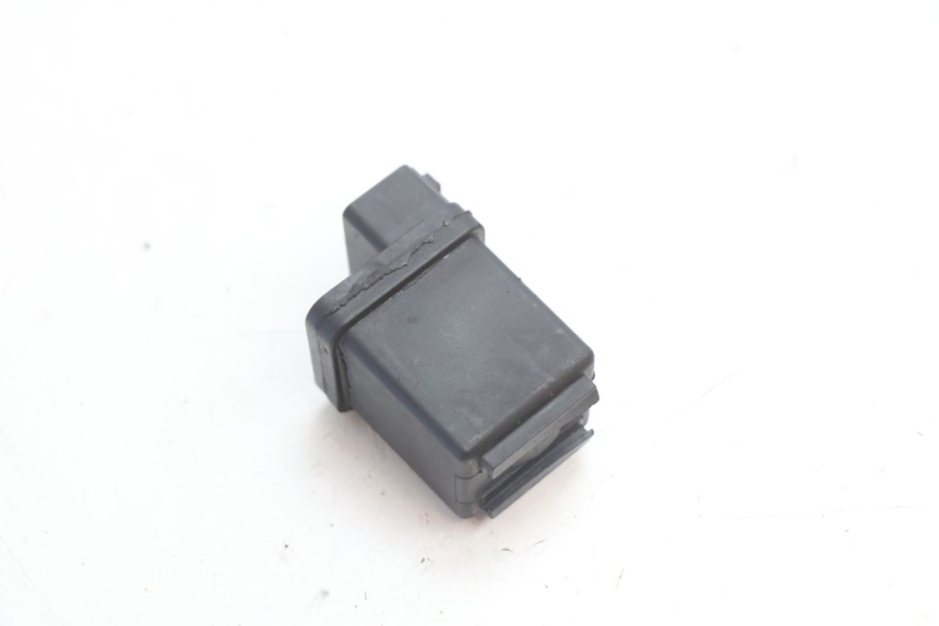 photo de STARTERRELAY PEUGEOT KISBEE 2T 50 (2010 - 2017) - Zoom auf Gebrauchszustand