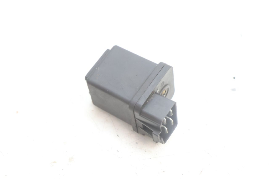 photo de STARTERRELAY PEUGEOT KISBEE 2T 50 (2010 - 2017) - Zoom auf Gebrauchszustand
