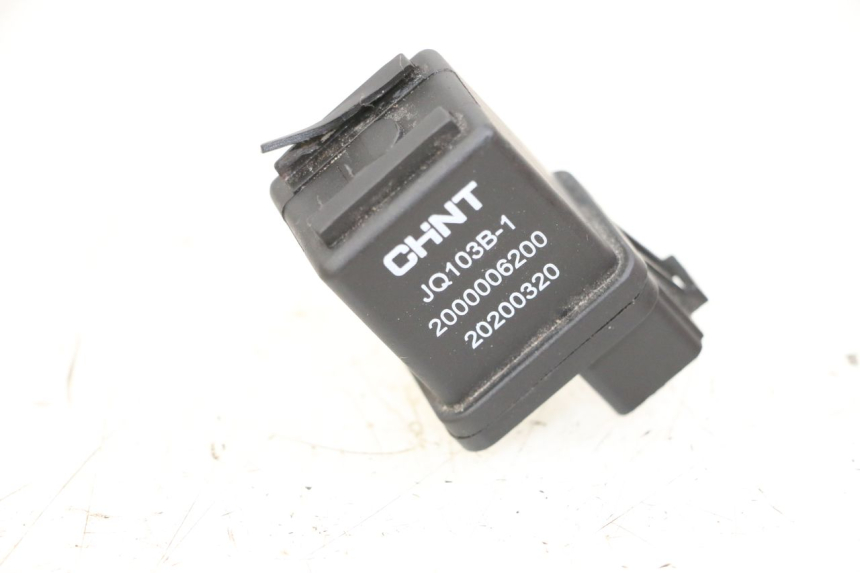 photo de STARTERRELAY PEUGEOT KISBEE 4T 50 (2018 - 2022) - Detailansicht des Bauteils